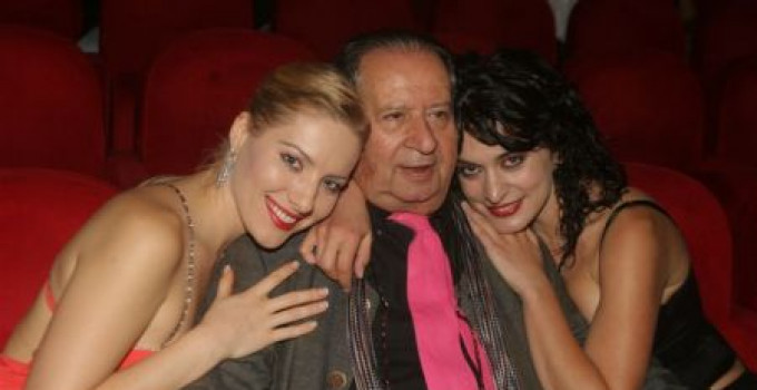 TINTO BRASS SCRIVE UN LIBELLO