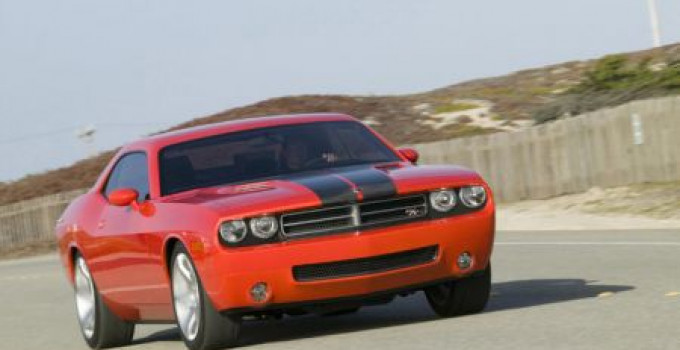 Dodge Challenger sempre più vicina