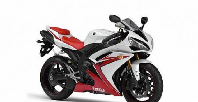 YAMAHA R1 2007