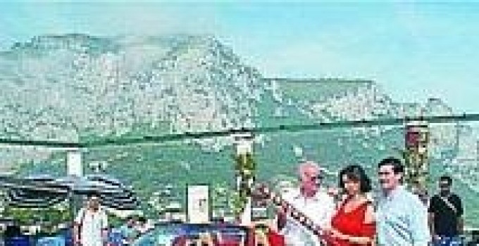 Da Amalfi a Capri la festa per i 60 anni Ferrari