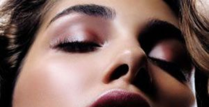TRUCCO: CONSIGLI PER L'ESTATE