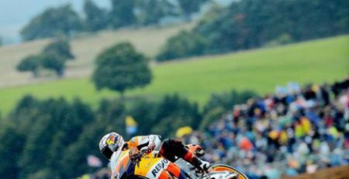 A Donington Park trionfa Andrea Dovizioso