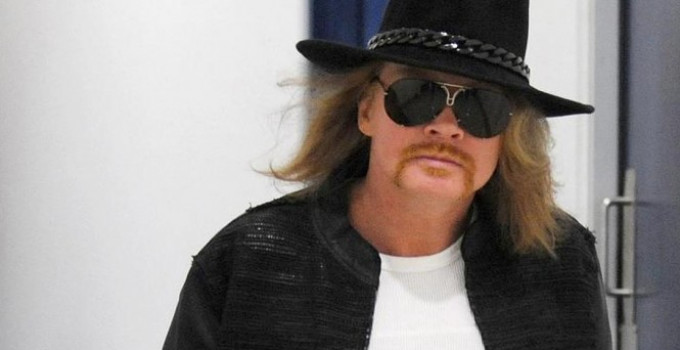 E' morto Axl Rose. Ma anche no