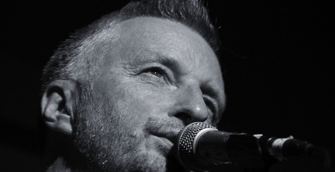 BILLY BRAGG - IL PIÙ IMPORTANTE CANTAUTORE POLITICO BRITANNICO IN ITALIA AD AGOSTO CON UN NUOVO LAVORO