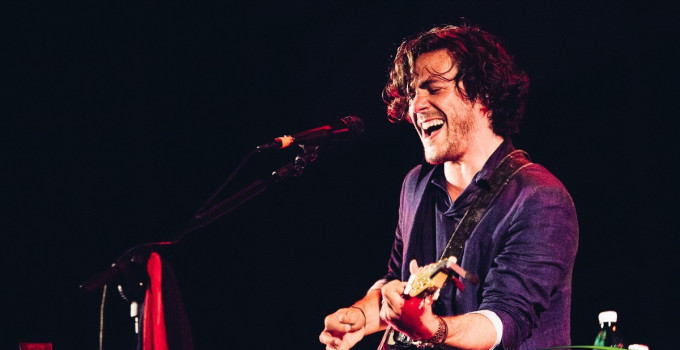 JACK SAVORETTI   PRESENTA ACOUSTIC NIGHTS LIVE