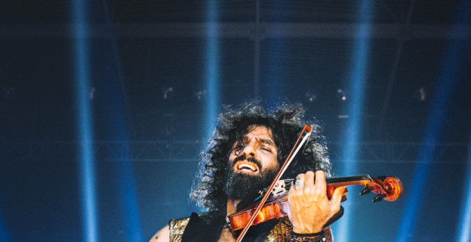 Ara Malikian, l’arte del violino tra classica ed etno-rock Tour italiano al via a novembre dall’Obihall di Firenze