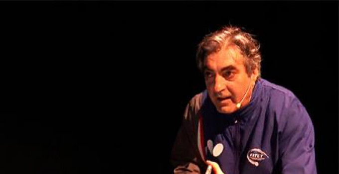 Alessio Sardelli e il ping pong metafora della vita Al Teatro delle Arti di Lastra a Signa (Firenze)