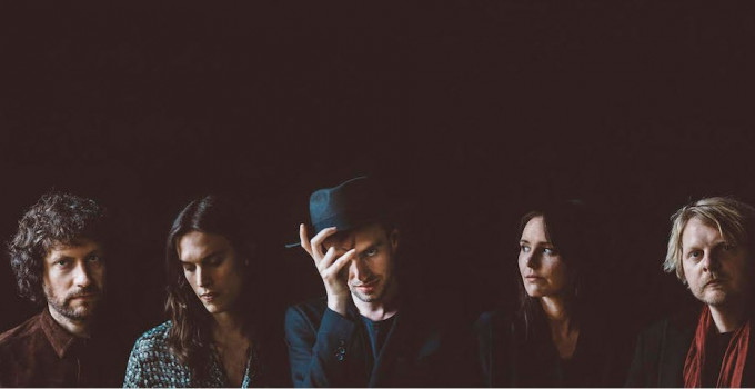 THE VEILS FINN ANDREWS E SOCI A PRATO A LUGLIO