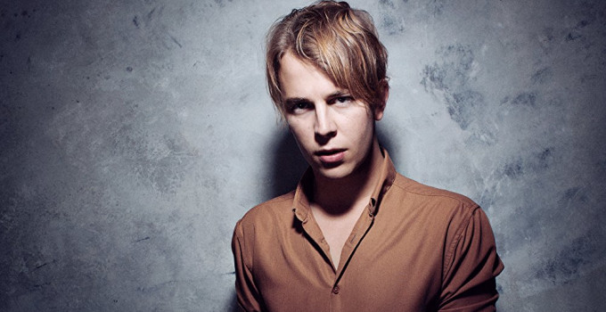TOM ODELL ANNUNCIA IL SUO NUOVO ALBUM “JUBILEE ROAD” IN USCITA IL 12 OTTOBRE PER COLUMBIA RECORDS