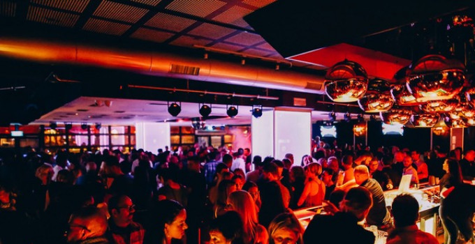 Feel Club, ecco cosa si balla