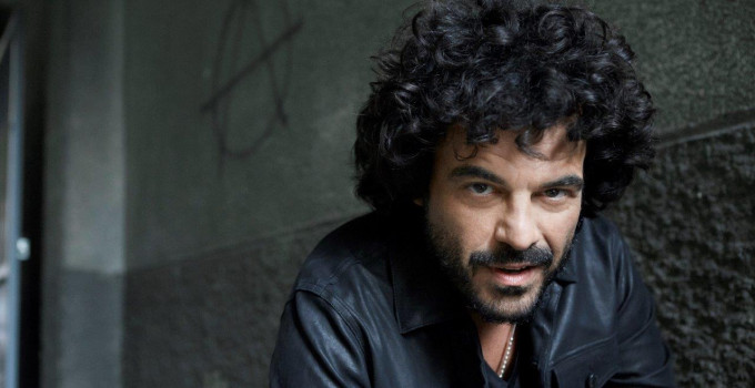 FRANCESCO RENGA: venerdì esce "L'ALTRA METÀ", il suo nuovo disco di inediti. E poi al via le date live