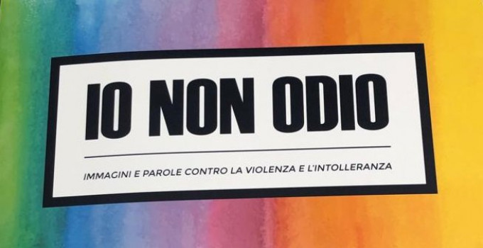 Domani 30 maggio IO NON ODIO: Vinicio Capossela, Zen Circus, Margherita Vicario, Cor Veleno all'Auditorium contro l'odio.