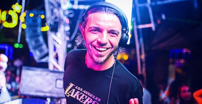 Samuele Sartini fa scatenare il Jimmy'z di Montecarlo