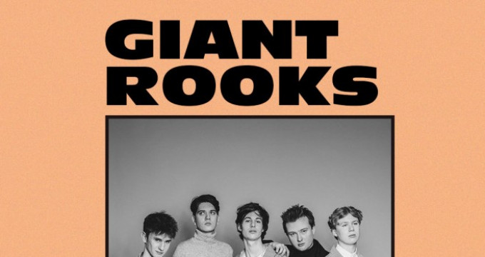 GIANT ROOKS