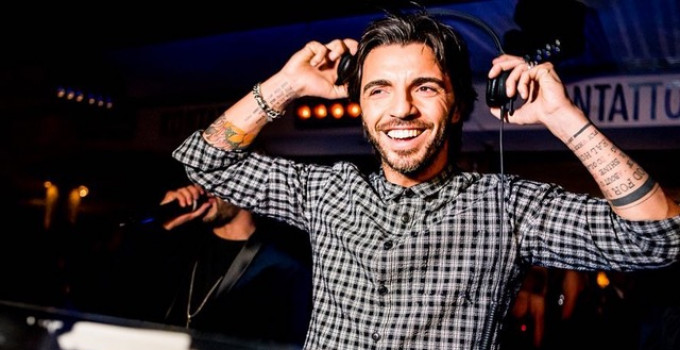 Samuele Sartini: Natale al Miu, nelle Marche... E Capodanno 2020 al Rose Bar di Baku (Azerbaijan)