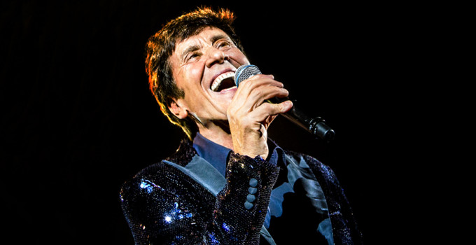 ‘STASERA GIOCO IN CASA’ GIANNI MORANDI ANNUNCIA 2 NUOVE DATE A PASQUA 2020