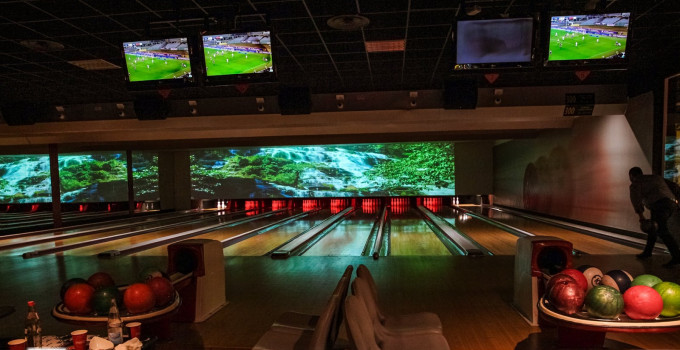 Bowling Seventies - Cerasolo (RN): Bowling, Sala biliardo, Sala Giochi, Sala Slot e piatti per tutti i gusti e tutte le età