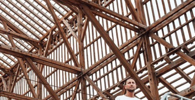 Mitch B.: per "Strike It Up" risultati importanti su Beatport... e il remix di "Into The Groove"