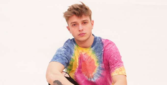 JACOPO È disponibile in digitale “COLORI” l’album d’esordio del giovane artista di Amici 19