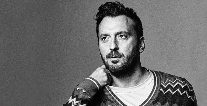 Cesare Cremonini  È online il video del nuovo singolo  “GIOVANE STUPIDA”