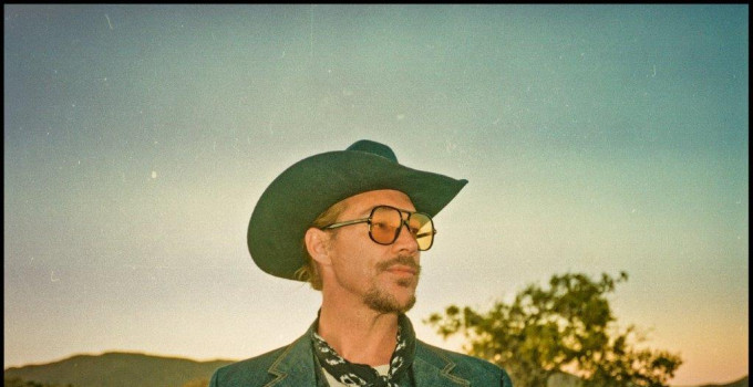 DIPLO   Disponibile finalmente il tanto atteso album     “DIPLO PRESENTS THOMAS WESLEY CHAPTER 1: SNAKE OIL”