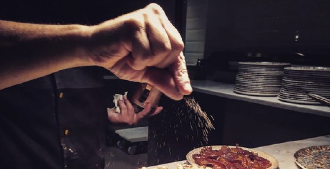 Pizza napoletana ecologica a Lainate (MI)? Quella di Domenico Pangallo, a Labottega, cotta in forno elettrico certificato