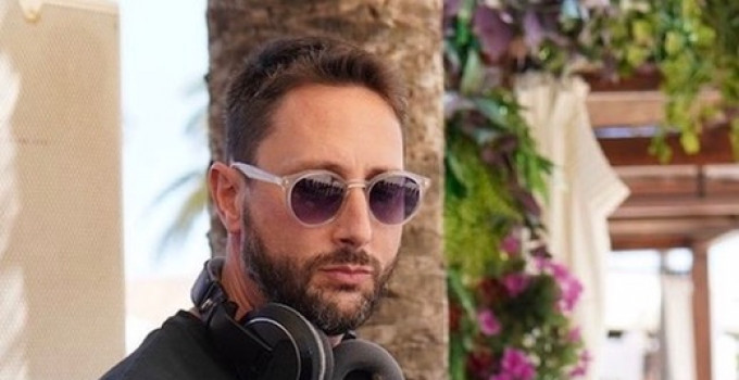 Mitch B.: una nuova versione di "Restless" con la voce di Neja. E tanti dj set