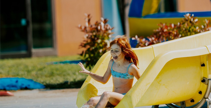 Estate '23 a Gardacqua (Verona), un'oasi di relax immersa in un verde parco a due passi dal lago