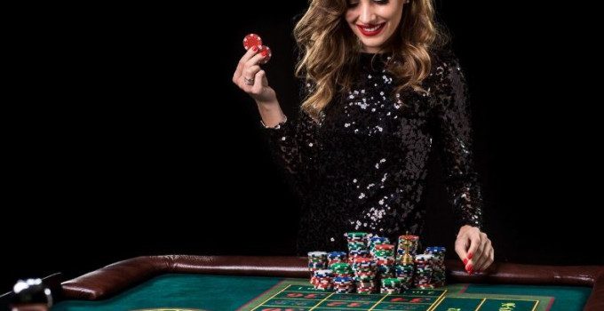 Poker e night life: eventi speciali per gli appassionati di gaming