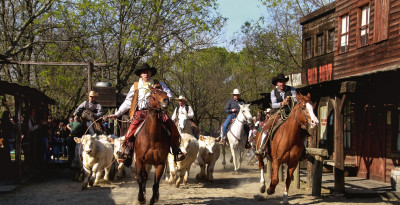 Cowboyland, la nuova stagione riparte dagli stuntmen