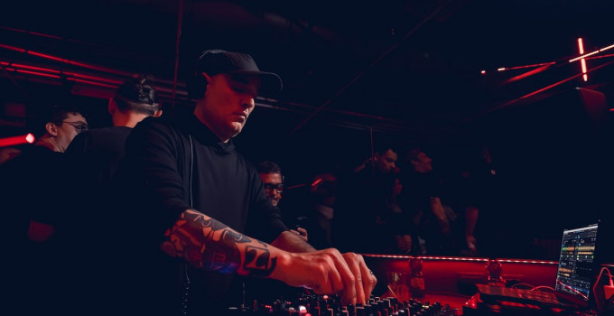 Amnesia Milano: in console Alisha e Paco Osuna