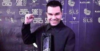 Cire premiato per la terza volta ai Dance Music Awards come miglior Vocalist