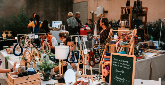 Bonfire Market