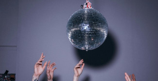 La techno di Apogee Music fa scatenare l'Europa