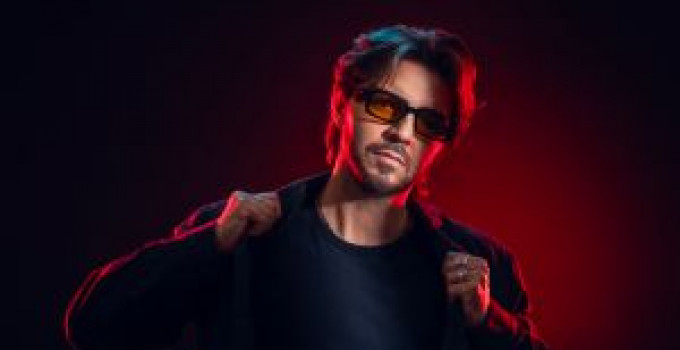 10/10 Samuele Sartini (remixer di Cremonini e Vasco, 180 milioni di views con "Seek Bromance") fa scatenare Circus beatclub - Br
