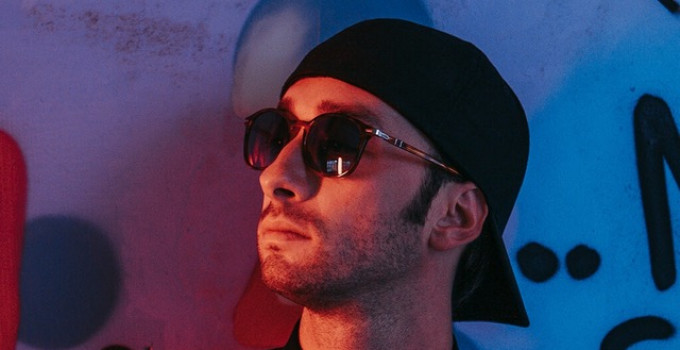 27/2 Sonik fa muovere a tempo The Beach - Sharm