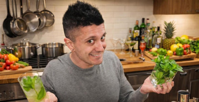 La menta si massaggia. 4 regole per un Mojito perfetto by Michele Piagno, barman molecolare autore di “El Señor Mojito”