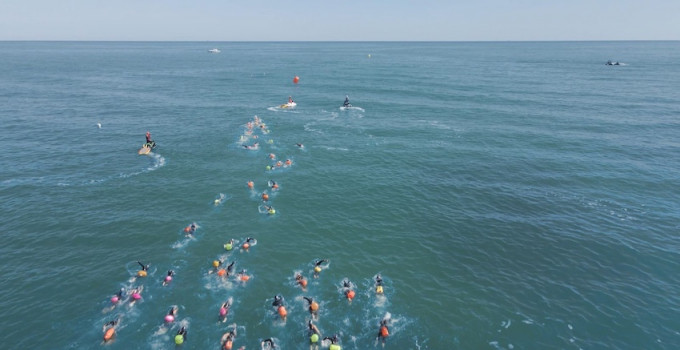 OCEANMAN Cattolica Emilia Romagna e la Regina è capitale del nuoto in mare: dal 22 al 24 maggio 2026