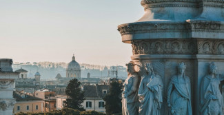 Consigli pratici per prenotare un alloggio a Roma senza sbagliare zona