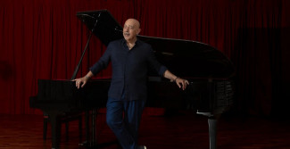 “Santo subito”, il nuovo singolo di Gio DeCaprio