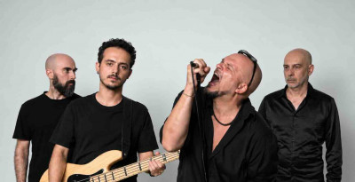 “Adolescenti”, il nuovo singolo dei MATER