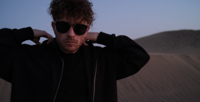 GLISZ PRESENTA “ROKBA”: ELETTRONICA E TRADIZIONE GNAWA ANTICIPANO IL NUOVO ALBUM “JUST THIS”, IN USCITA A MARZO