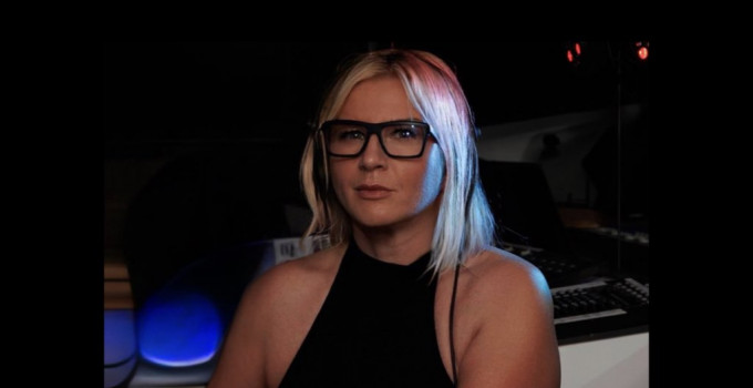 Paola Peroni, esce “Sunkissed Eyes”, una melodia che emoziona