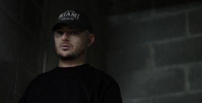 “IYKYK (If You Know, You Know)”, il nuovo singolo di Cojaboy